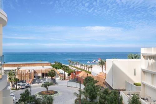 FIRST CLASS Studio Sea View Unwind in Style