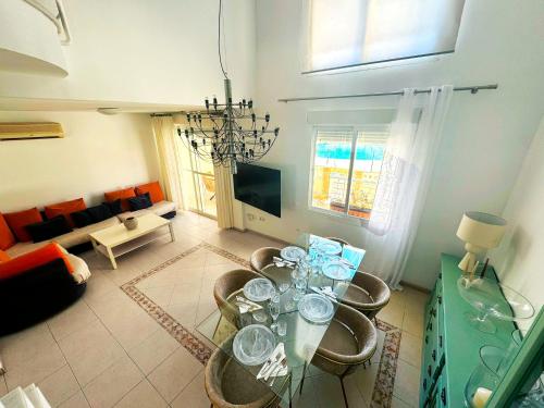 Premium Central Seafront Villa