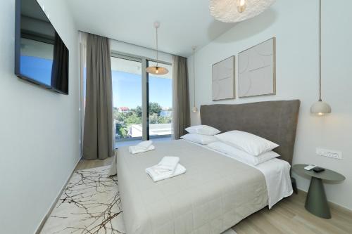 Luxury villa La Casa with heated pool and sauna