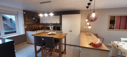 Spacieux duplex 2 à 8 pers- 4 chambres - balcon - linge inclus - lits faits à votre arrivée