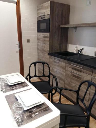Cuina o zona de cuina de What Else Hotel