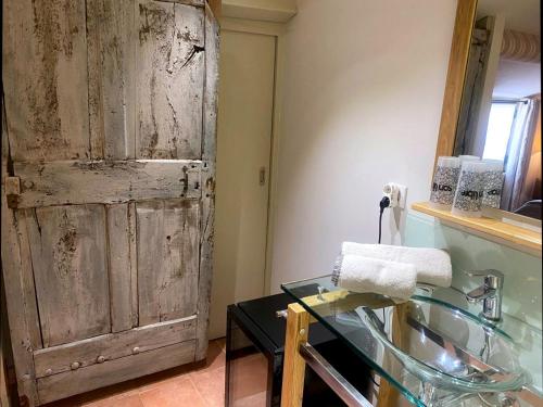 Uzès şehrindeki La petite hostellerie tesisine ait fotoğraf galerisinden bir görsel