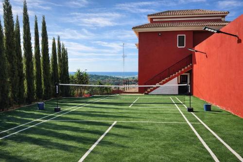 NEW Badminton Villa & Sea Views