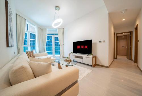 Contemporary 2BR Apt Fully Furnished