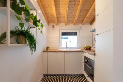 Modern & Stylish Apartments with Terrace by HostWise