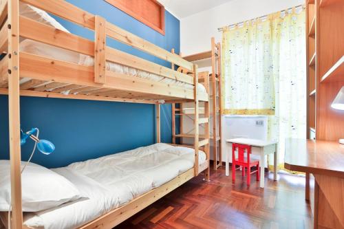 GuestHost - La Vela Azzurra - Flat by the Sea