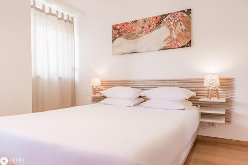 Estrela House With View by Local