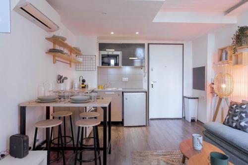 Africa - Unique, AC, 10mn from Palais&Beach, cozy