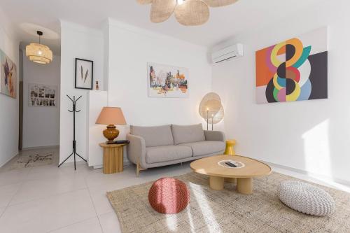 Josi - 2 chambres, central, 10mn du Palais&Plages, neuf, clim