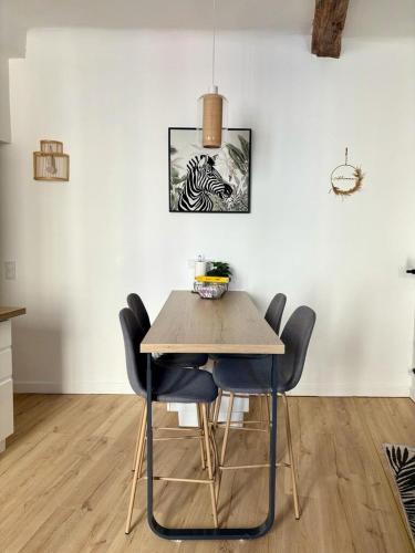 Les Halles Forville - Palais, plages, wifi, clim photo 14