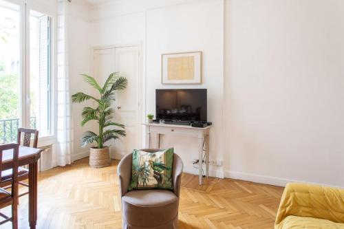 Cannes Holidays - Charmant, authentique, 3 Chambres, calme, Palais & Plage photo 9