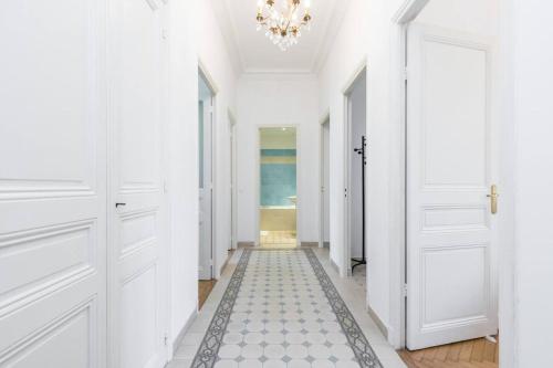 Cannes Holidays - Charmant, authentique, 3 Chambres, calme, Palais & Plage photo 38