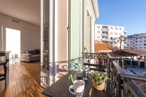 Syssi - 3 Chambres avec salles de bains, spacieux, calme, moderne, idéal congrès