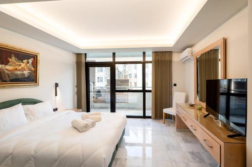 Empyrean Luxury Suites