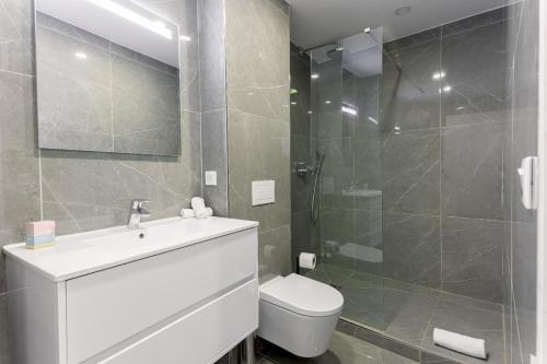 Good Vibes - 10mn from harbor, 5mn from Palais and train station, central, AC, comfy
