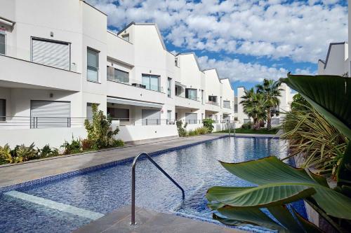 Amalia sunny ground floor bungalow with 2 bedrooms