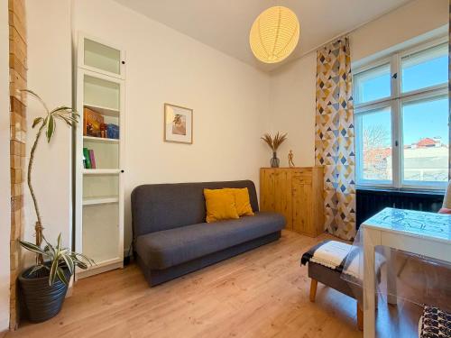 Dąbrowskiego City Centre Apartment by BookingHost