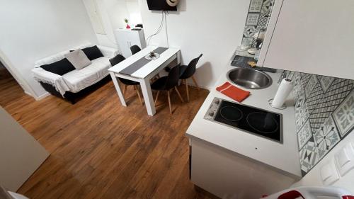 Appartement T2 coconing, WIFI, INTERNET, CLIM, 300m plage
