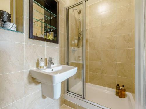 a bathroom with a sink and a shower at 2 Bed in Ripon oc-83763 in Ripon