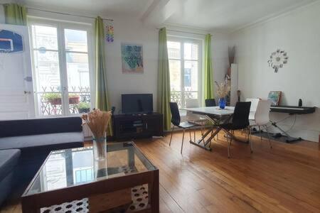 Del Sarte 3 - CI - Apt pour 5 ou 7per à 2 pas du Sacré Coeur