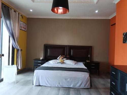 Spacious 2 Bedroom Home with Garden