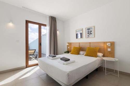 Villa Los Altos Lena 12B by Escape Home