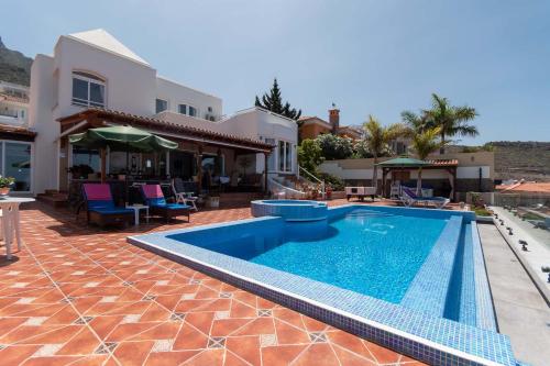 Villa Romantica Lovely 4 Bedroom Villa Private Heated Pool
