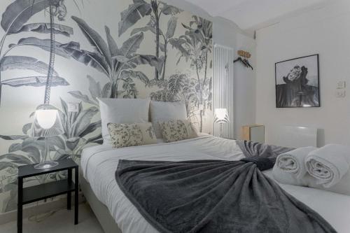 Louison balcony, quiet area, 7mn from beach