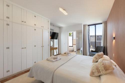 Sea Breeze Jarea by Escape Home