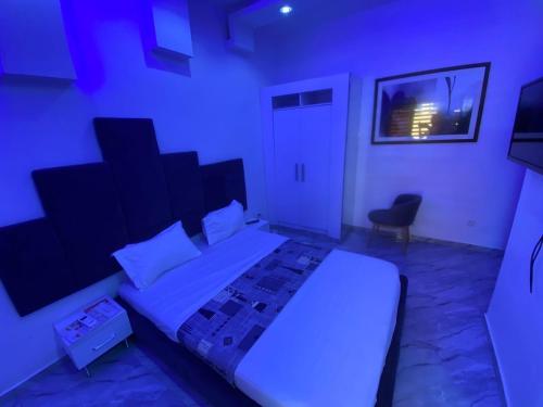 Chambre STAR tesisinde bir televizyon ve/veya eğlence merkezi
