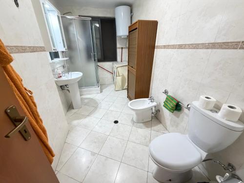 Bany a Square inn 11