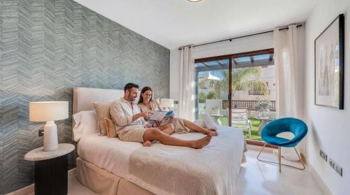 VACATION MARBELLA I The Sovereign Penthouse, New Furniture, Gated Complex, Large Communal Pool, 24h Security, 5min to Puerto Banus