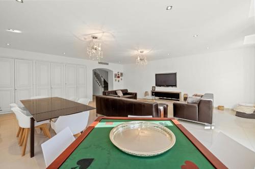 REF 2048 - Superb duplex in the heart of La Banane - for rent