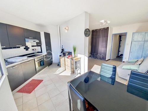 studio a 800m de la plage , parking privé