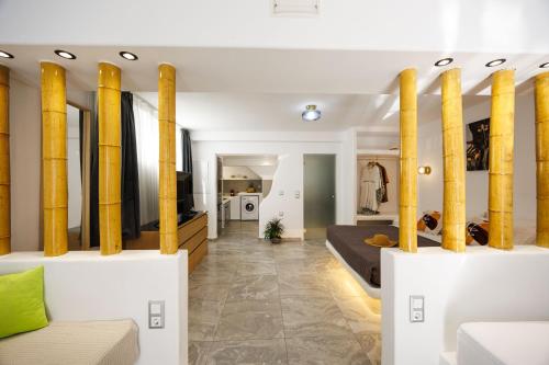 MeraKey Naxos