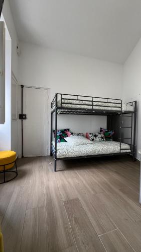 Alcântara Yellow Studio