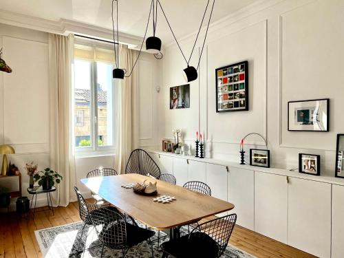 Family house Bordeaux centre, pool, garden, air conditioning