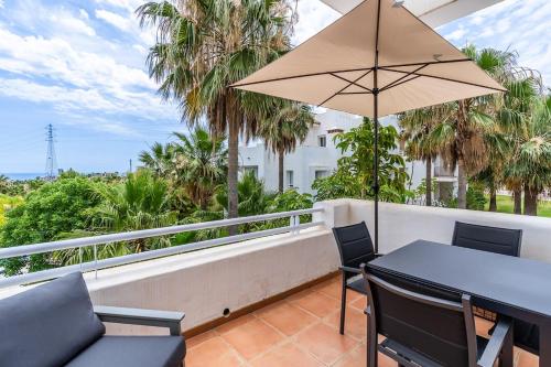 Modern 2-Bed Apartment Alcazaba Lagoon 313