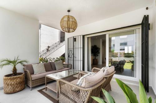 Garden suites 46B walking distance to Puerto Banus