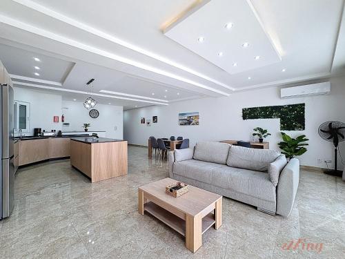 Nhà bếp/bếp nhỏ tại Scenic Gozo Apartment & Shared Pool