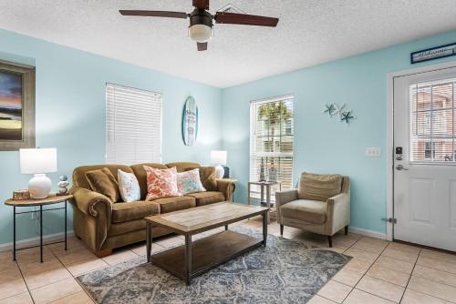 Gulf-Coast Townhome minutes walk to the Beach photo 4