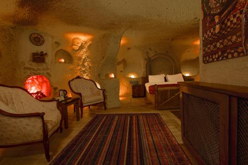 Babili Cappadocia Cave