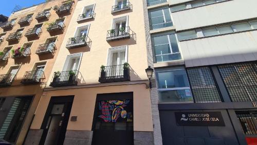 Paseo del Prado-Letras Apartments
