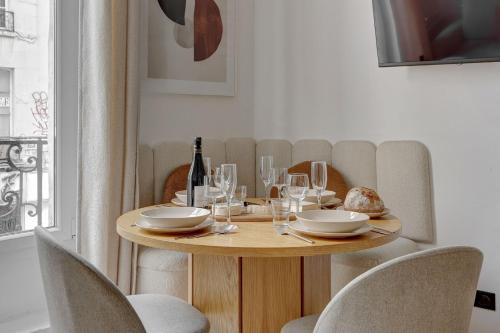TheBlueStay 257 - Cozy Apt in central Paris with AC