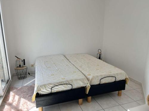 FS050-F1127 Appt 2 pièces 4 personnes FREJUS