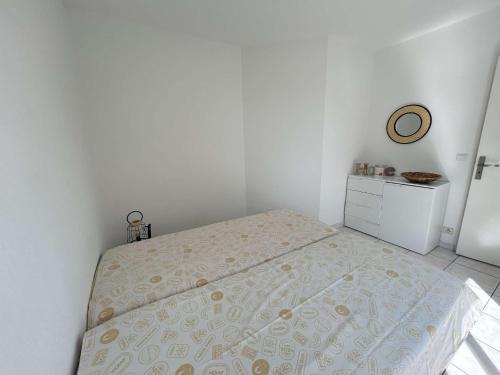 FS050-F1127 Appt 2 pièces 4 personnes FREJUS