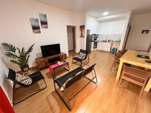 Sunset Serenity 2BR Home 5Min To The Beach