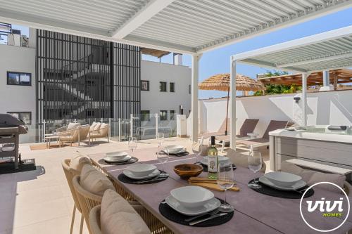 ViVi Homes - Montesol - Terrace - jacuzzi - sea view