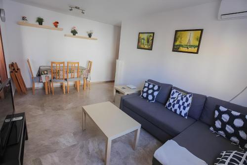 Apt a 2 min de la playa, El Palo