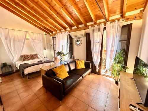 GATU a los pies de la Alhambra con terraza 3B